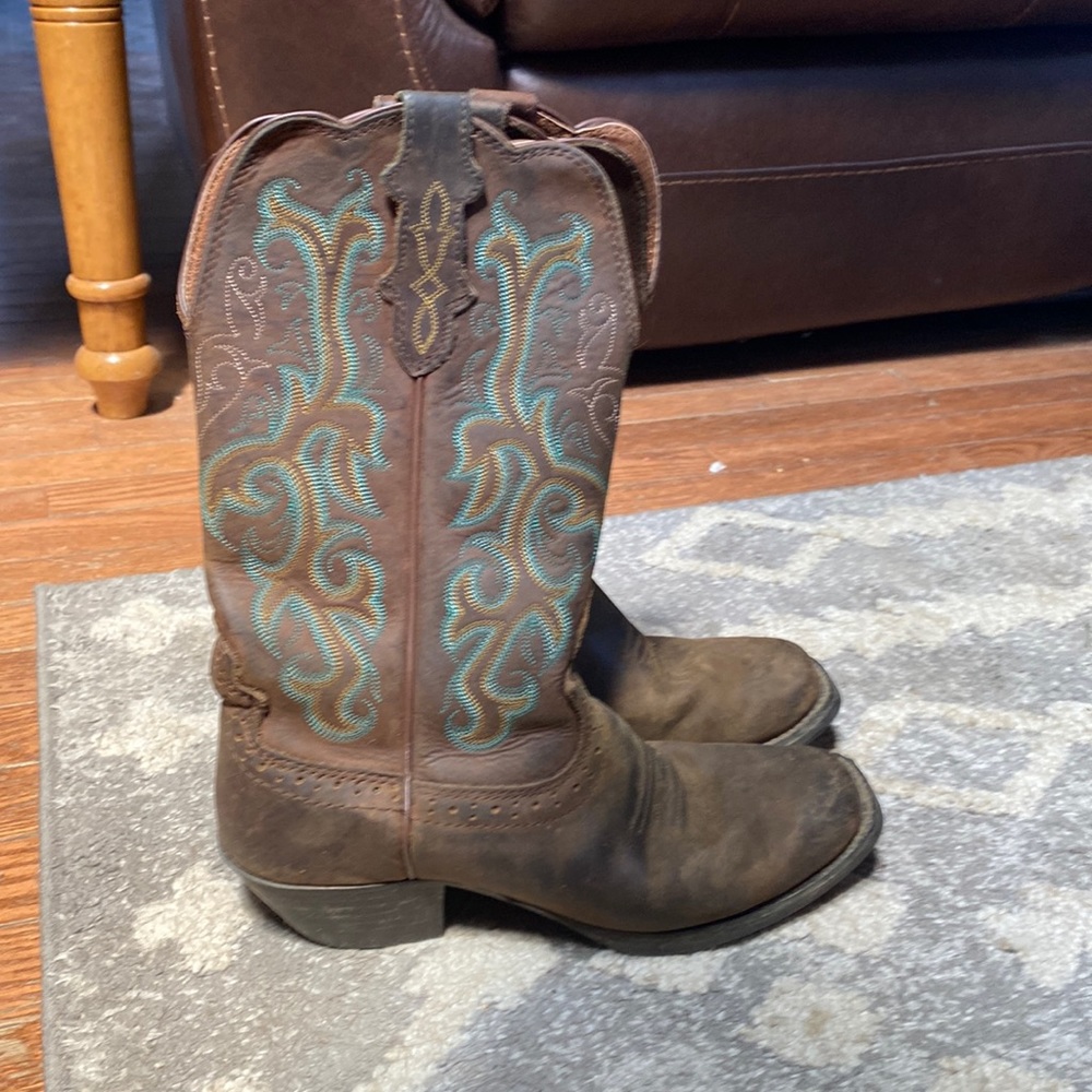 Justin’s cowboy boots